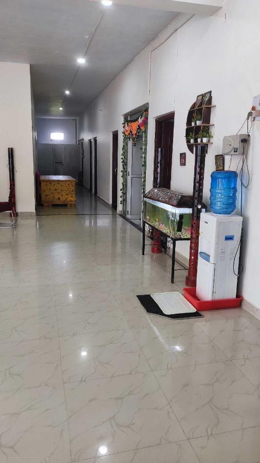 Oyo Lord Buddha Guest House Gorakhpur Exterior photo
